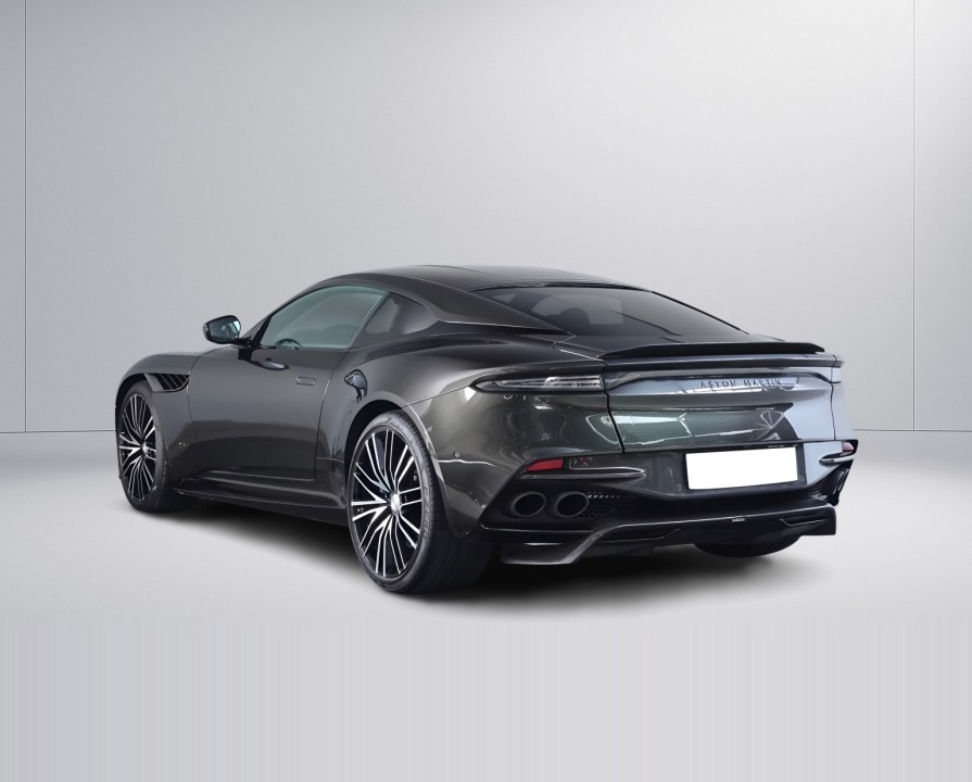 Aston Martin DBS (5)
