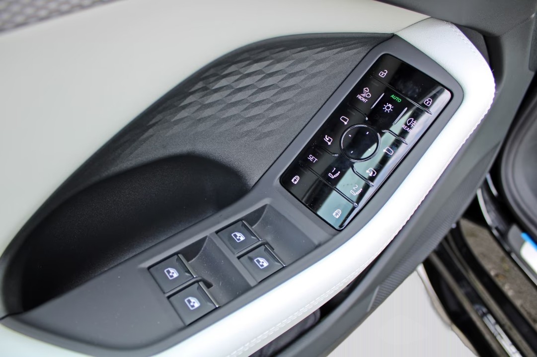 Audi A6 Limousine e-hybrid quattro - foto 15