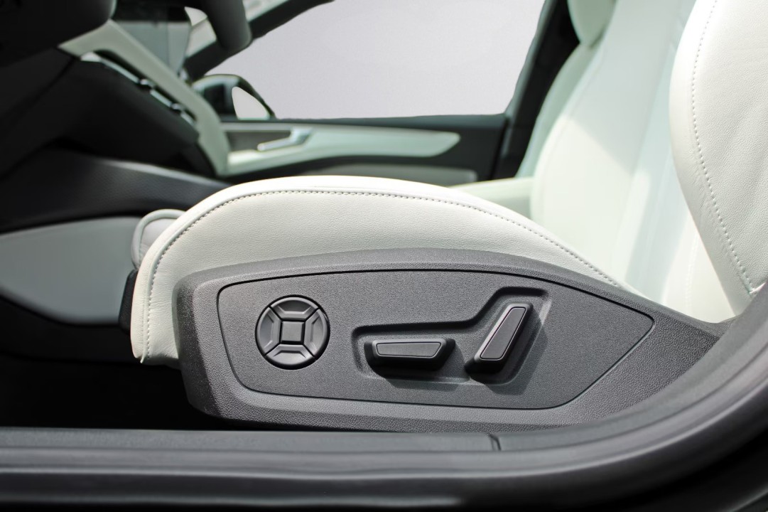 Audi A6 Limousine e-hybrid quattro - foto 18