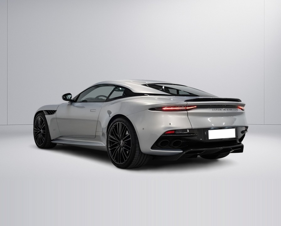 Aston Martin DBS Superleggera (4)