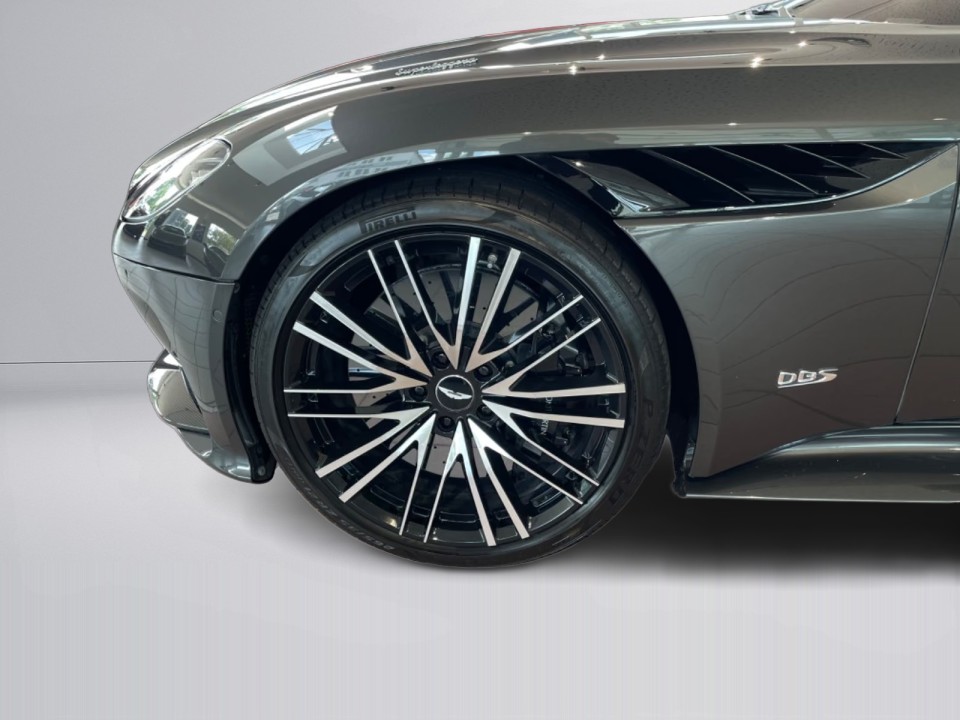 Aston Martin DBS V12 Superleggera Volante - foto 27