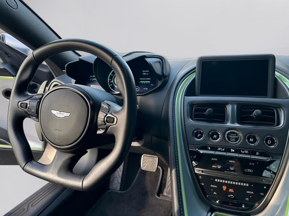 Aston Martin DBS Superleggera Coupe - foto 9