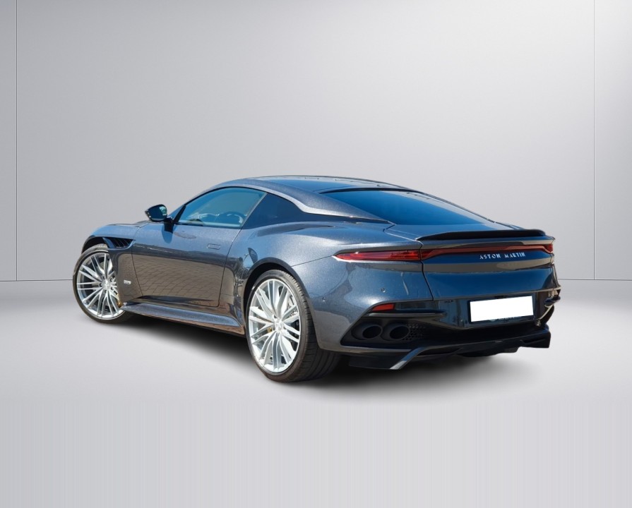 Aston Martin DBS (4)