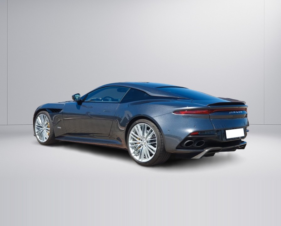 Aston Martin DBS (5)