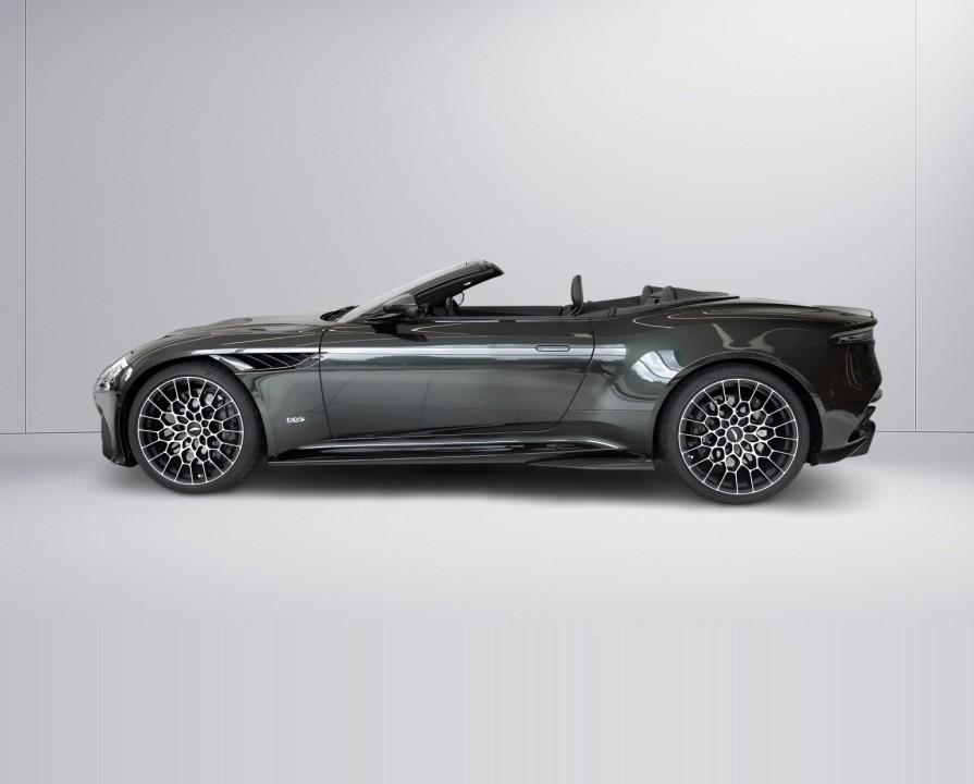 Aston Martin DBS 770 Ultimate Volante (4)