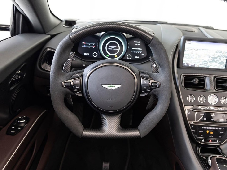 Aston Martin DBS 770 Ultimate Volante - foto 7