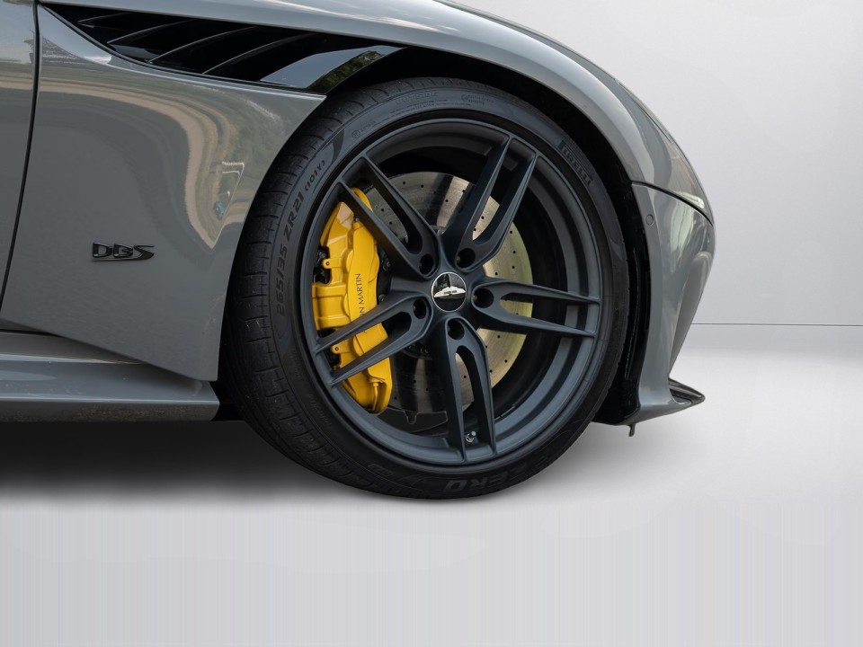 Aston Martin DBS Superleggera - foto 36