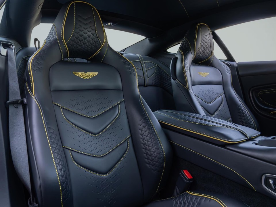 Aston Martin DBS Superleggera - foto 10