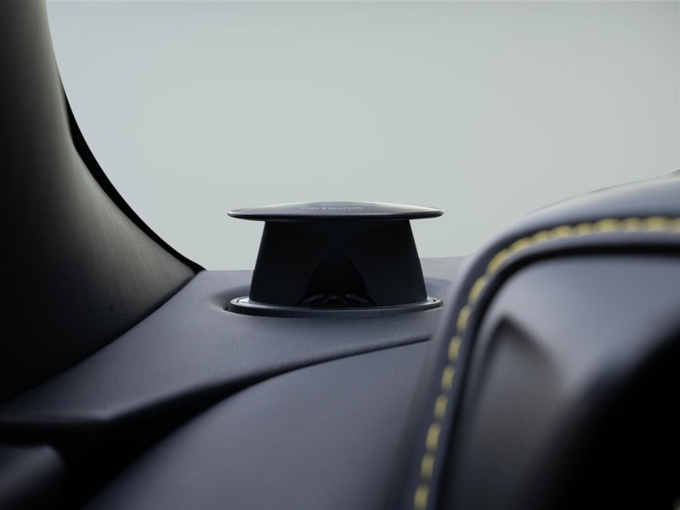 Aston Martin DBS Superleggera - foto 26