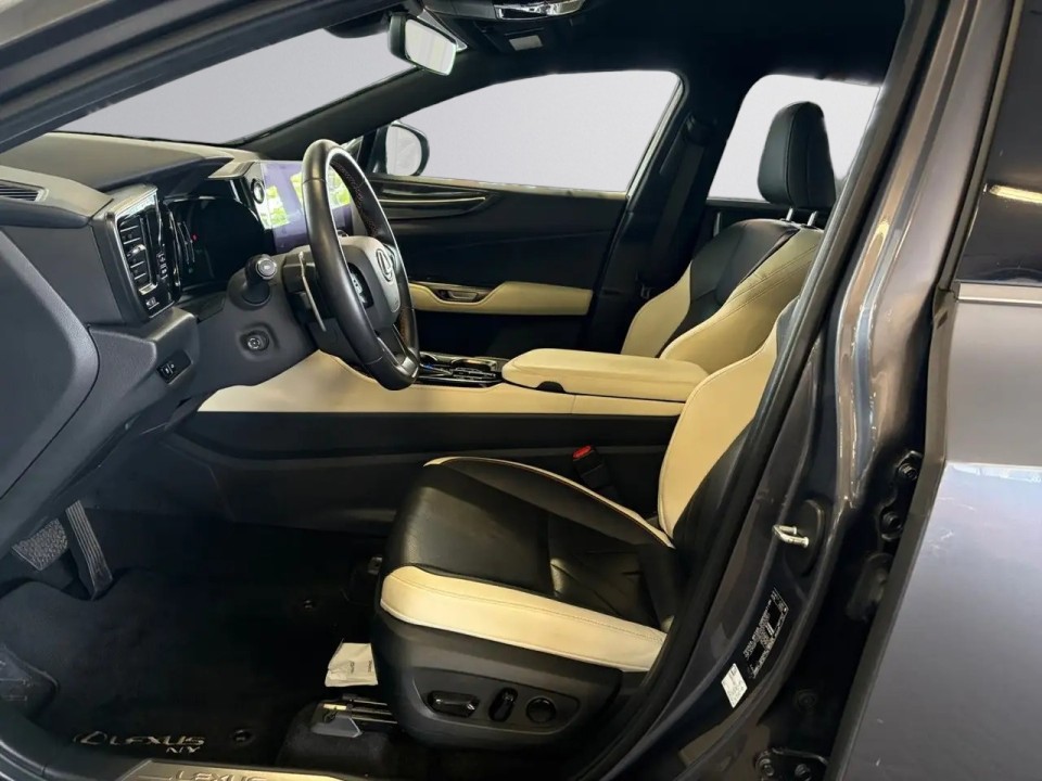 Lexus Seria NX 450h+ AWD Business Line - foto 11