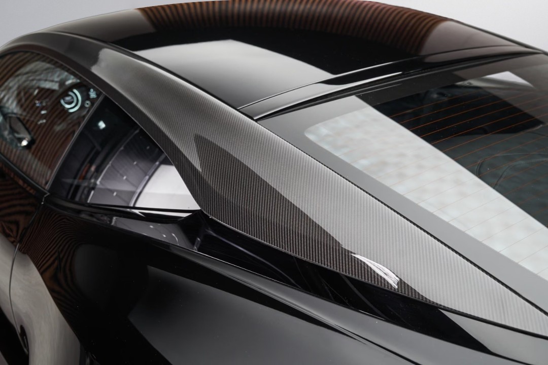 Aston Martin DBS 770 Ultimate - foto 25