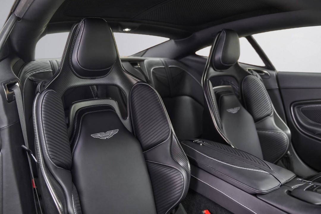 Aston Martin DBS 770 Ultimate - foto 13