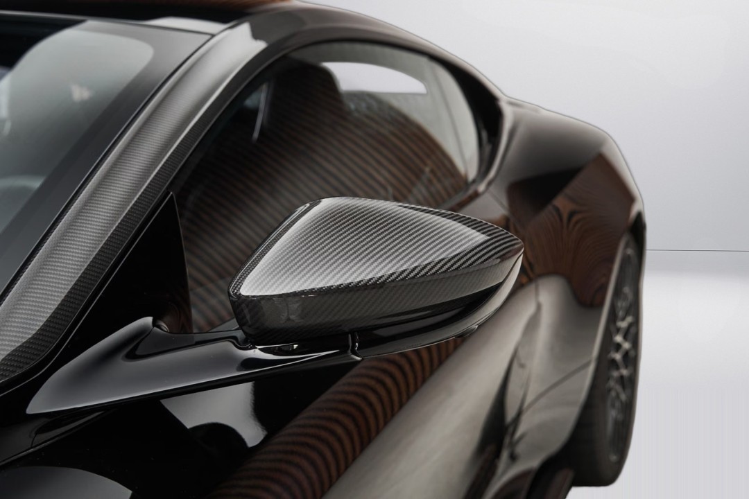 Aston Martin DBS 770 Ultimate - foto 35