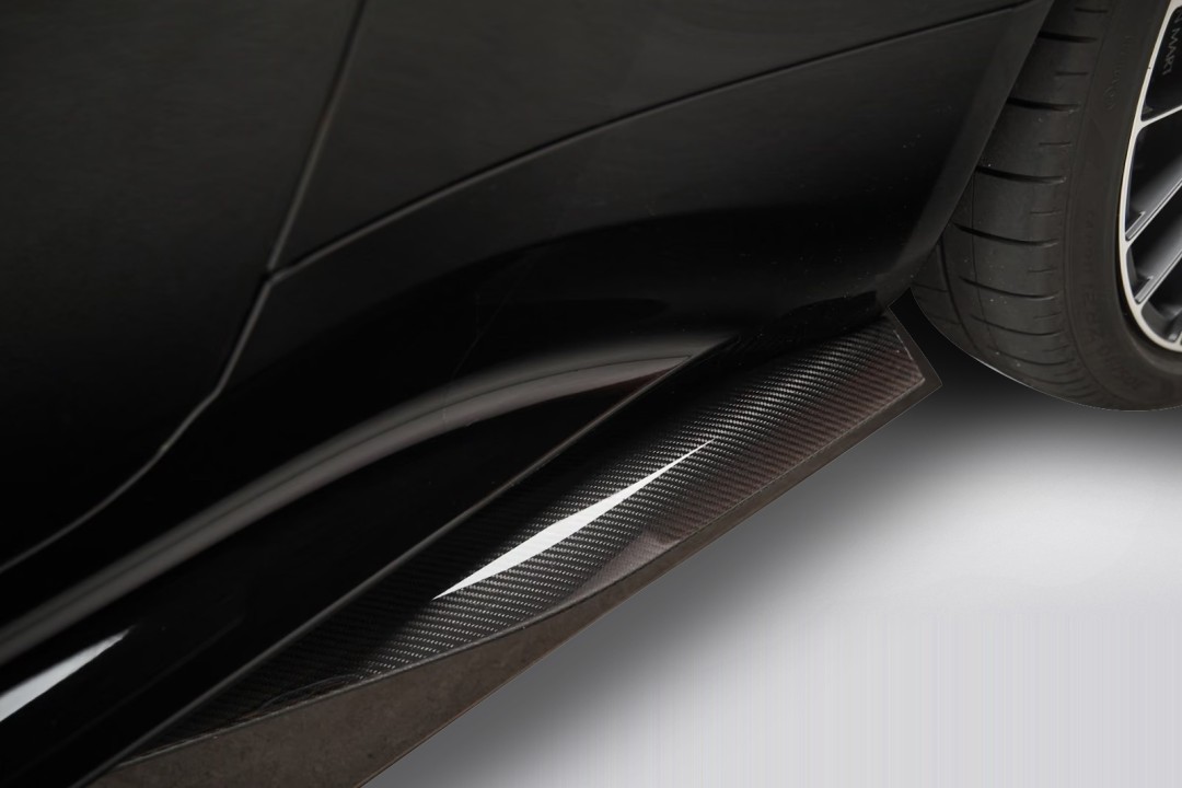 Aston Martin DBS 770 Ultimate - foto 37