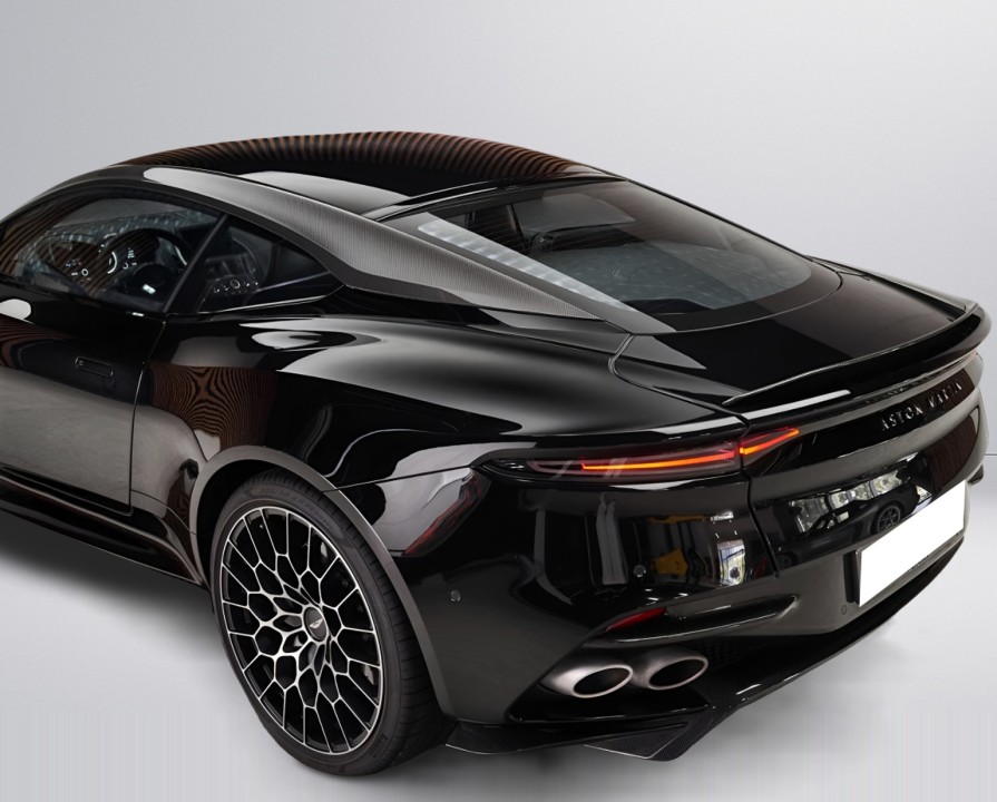 Aston Martin DBS 770 Ultimate - foto 39