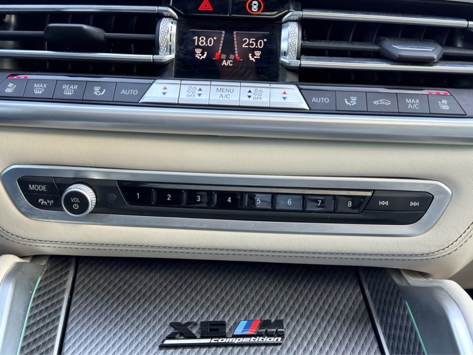 BMW X6 M Competition - foto 19