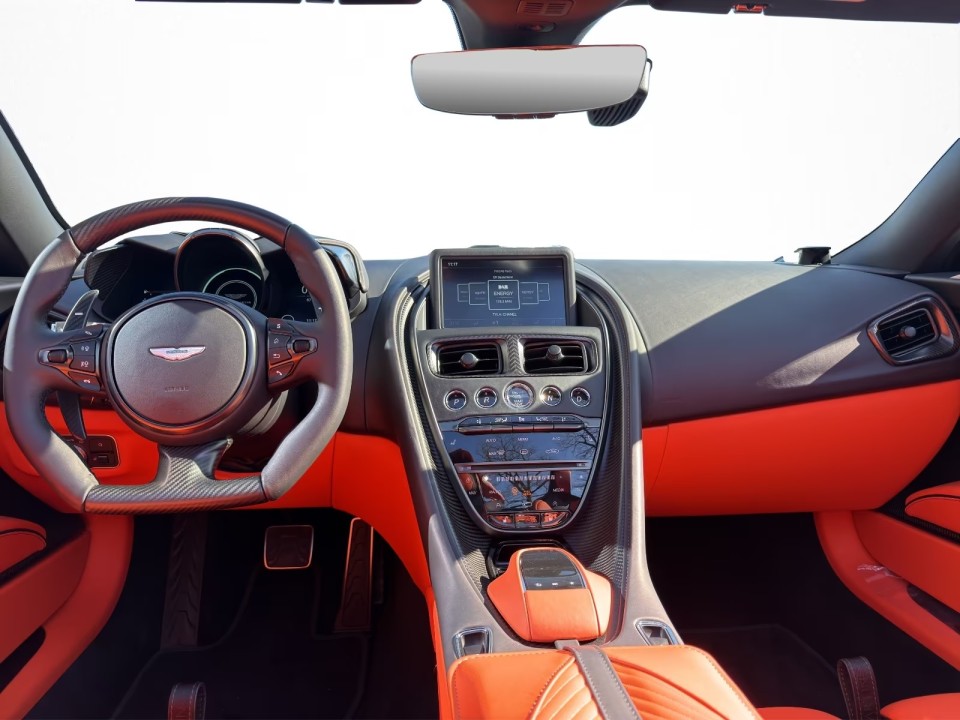 Aston Martin DBS 770 Ultimate Volante - foto 10