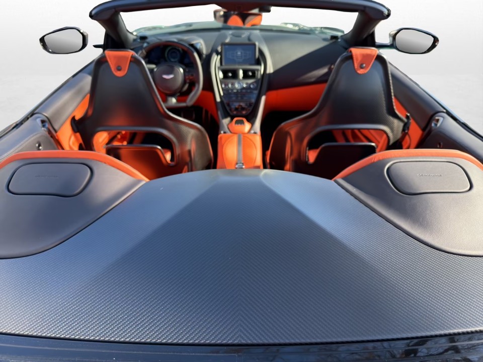 Aston Martin DBS 770 Ultimate Volante - foto 14