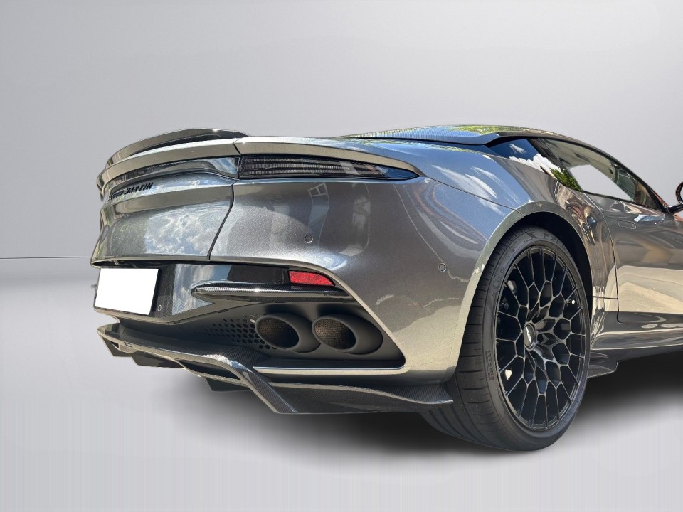 Aston Martin DBS 770 Ultimate - foto 37