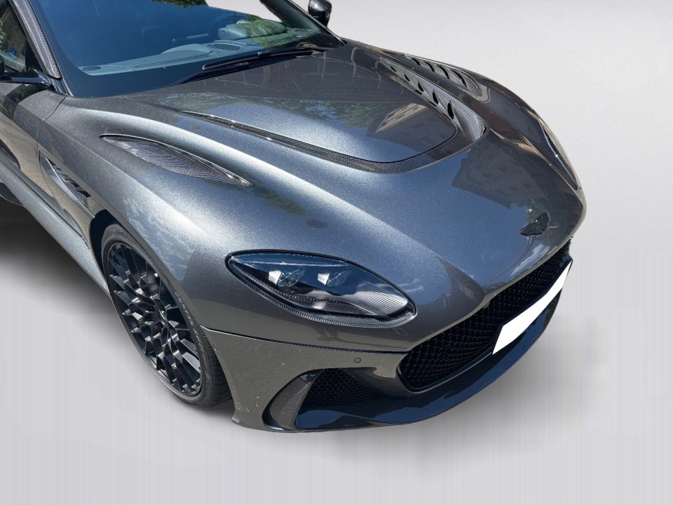 Aston Martin DBS 770 Ultimate - foto 36