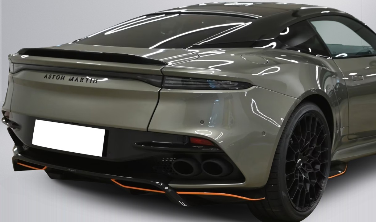 Aston Martin DBS 770 Ultimate - foto 20