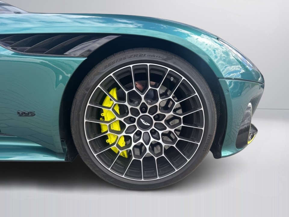 Aston Martin DBS 770 Ultimate - foto 20