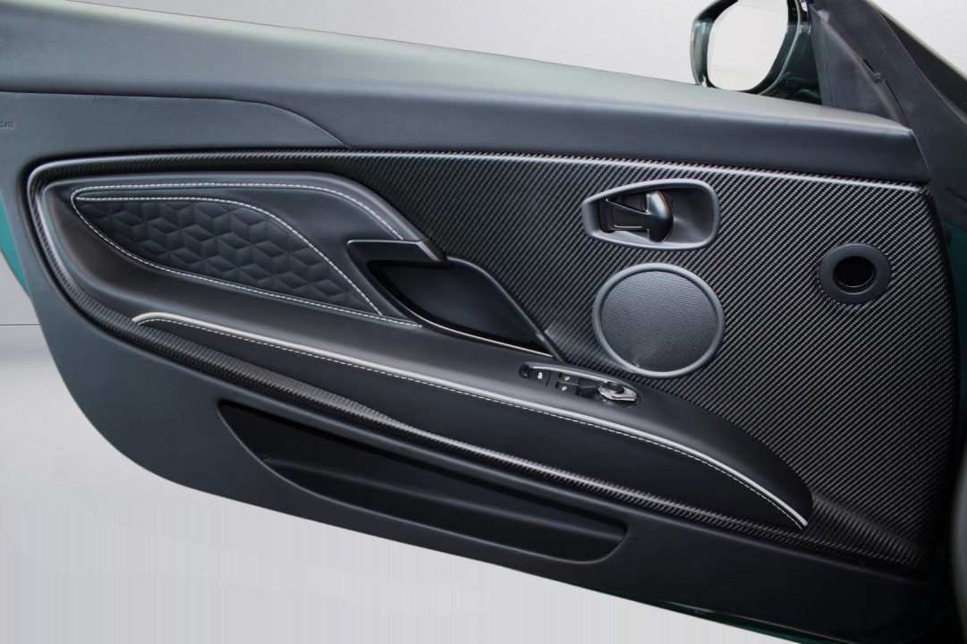 Aston Martin DBS Volante - foto 14