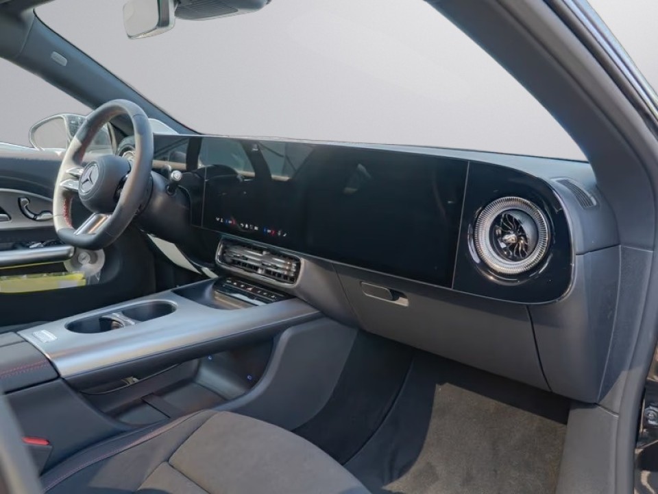 Mercedes-Benz CLA 200 AMG - foto 6