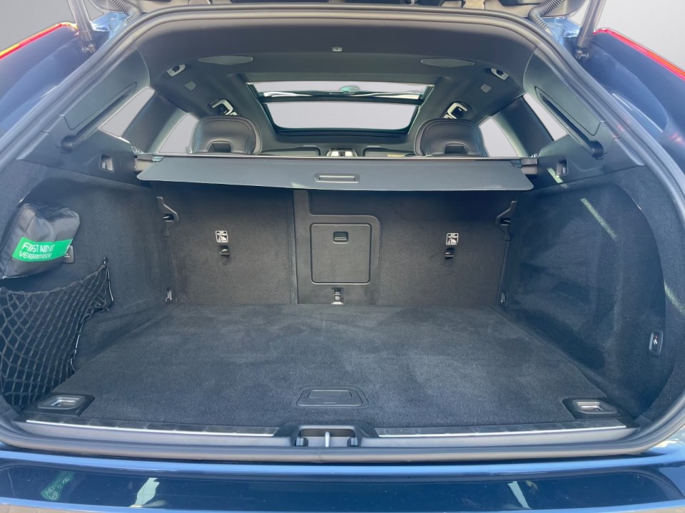 Volvo XC 60 T8 Recharge AWD Plus Dark - foto 23