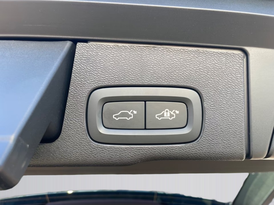 Volvo XC 60 T8 Recharge AWD Plus Dark - foto 18