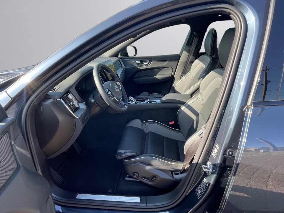 Volvo XC 60 T8 Recharge AWD Plus Dark - foto 7