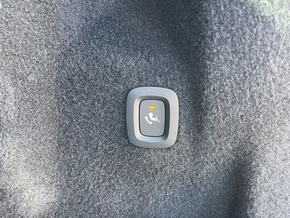 Volvo XC 60 T8 Recharge AWD Plus Dark - foto 19