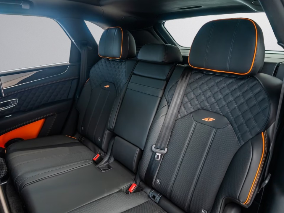 Bentley Bentayga S Black Edition - foto 14