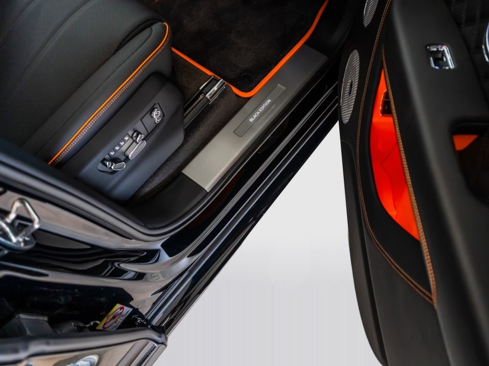 Bentley Bentayga S Black Edition - foto 16