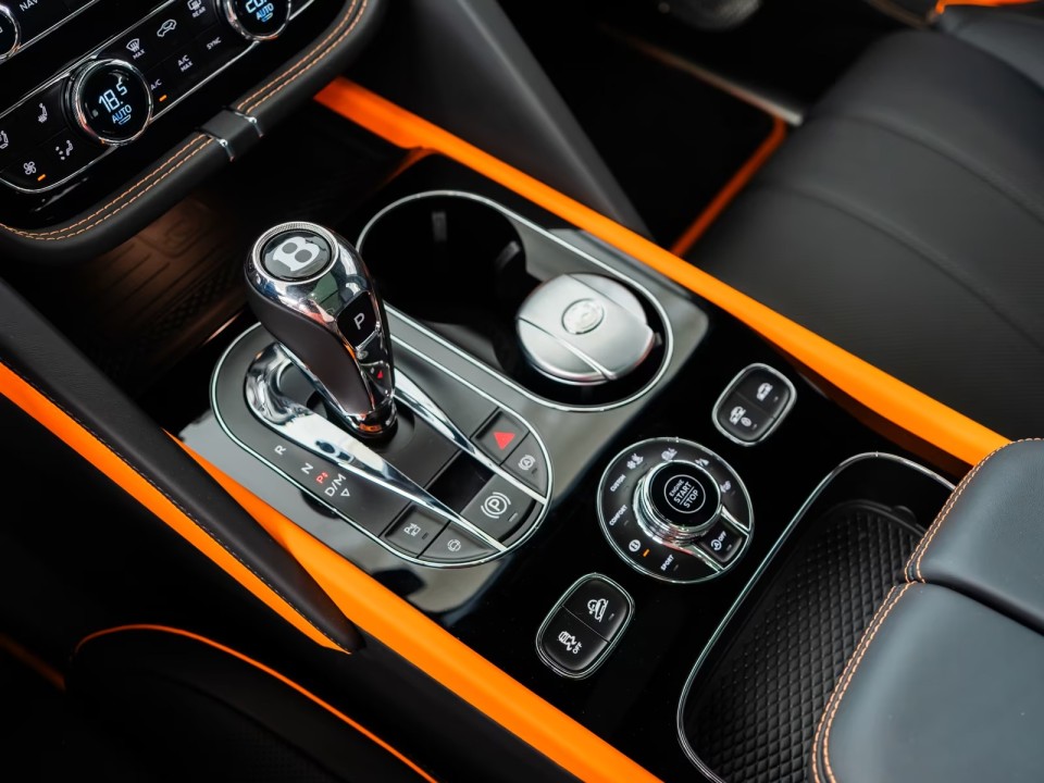 Bentley Bentayga S Black Edition - foto 9