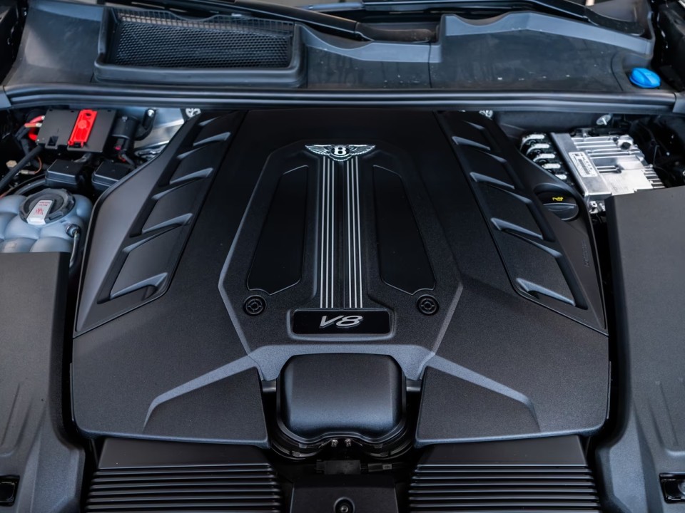 Bentley Bentayga S Black Edition - foto 17