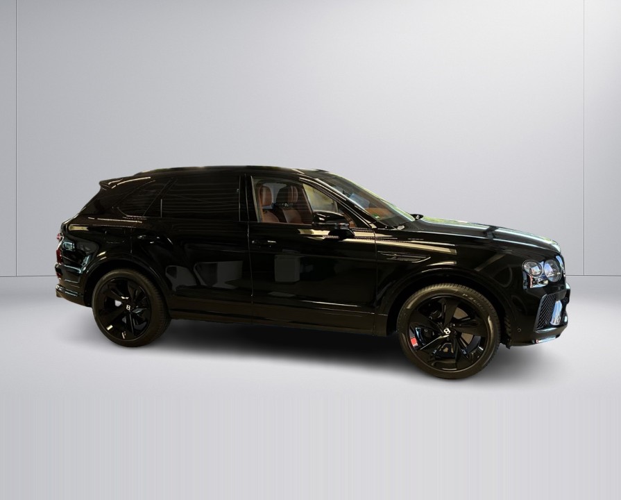 Bentley Bentayga V8 (2)