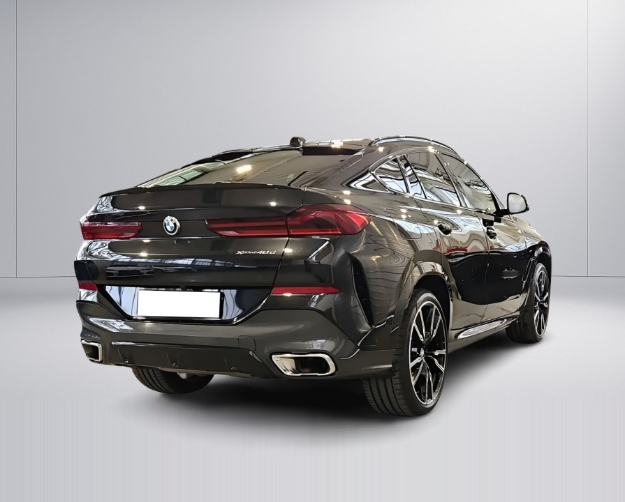 BMW X6 xDrive40d M-Sport (2)