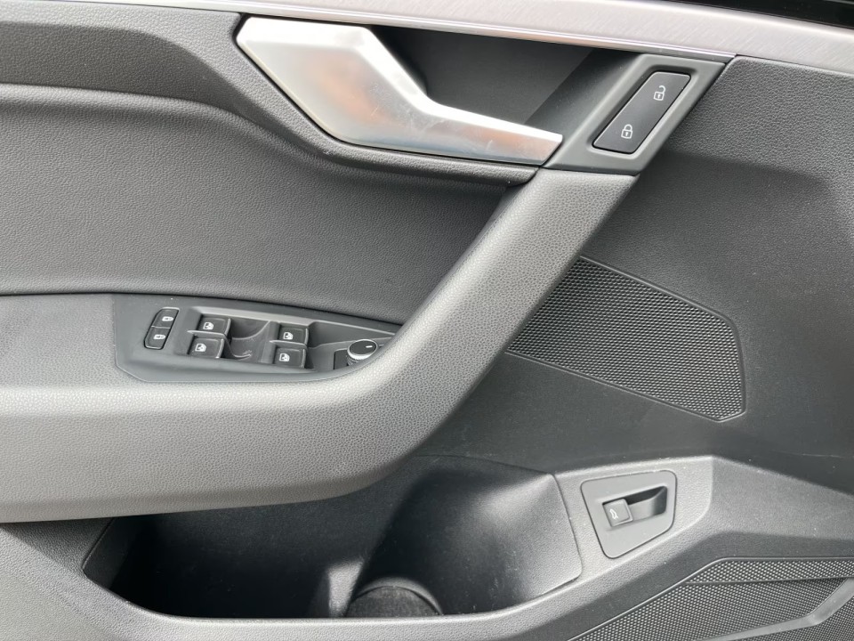 Volkswagen Touareg V6 TDI - foto 16