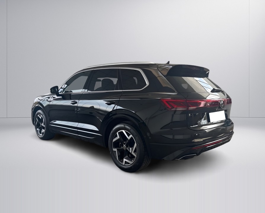 Volkswagen Touareg V6 TDI R-Line (3)