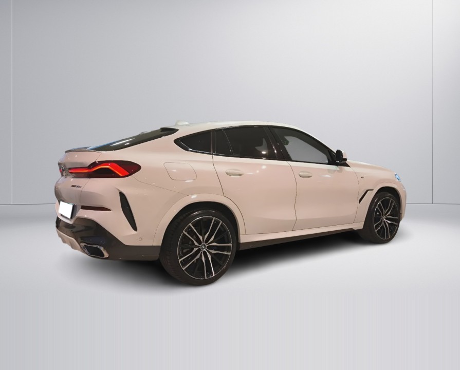 BMW X6 xDrive M-Sport (2)