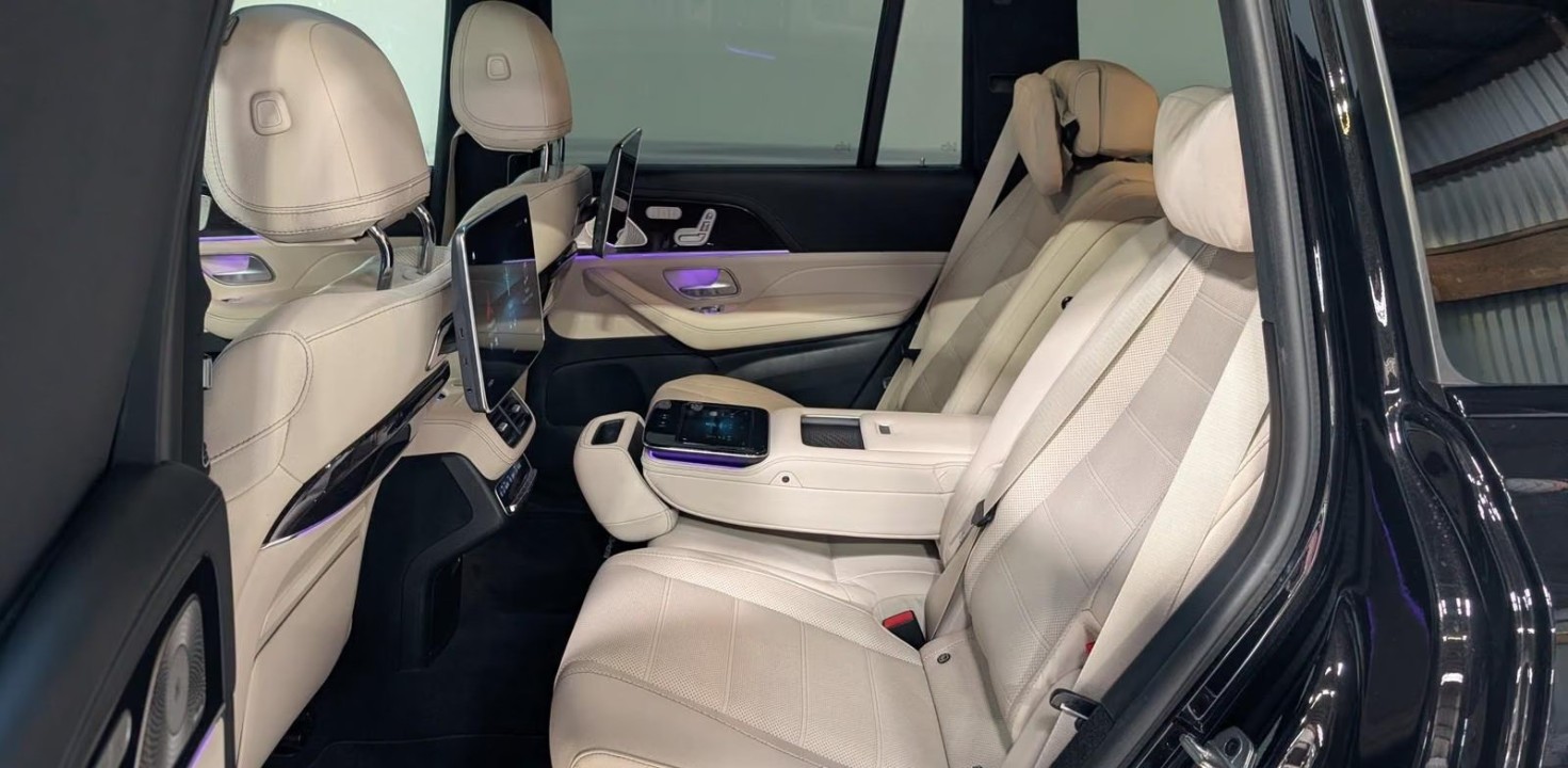 Mercedes-Benz GLS 400d 4MATIC AMG Line - foto 12