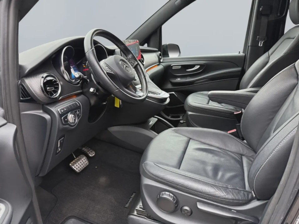 Mercedes-Benz V 300d 4MATIC Long AMG Line - foto 7