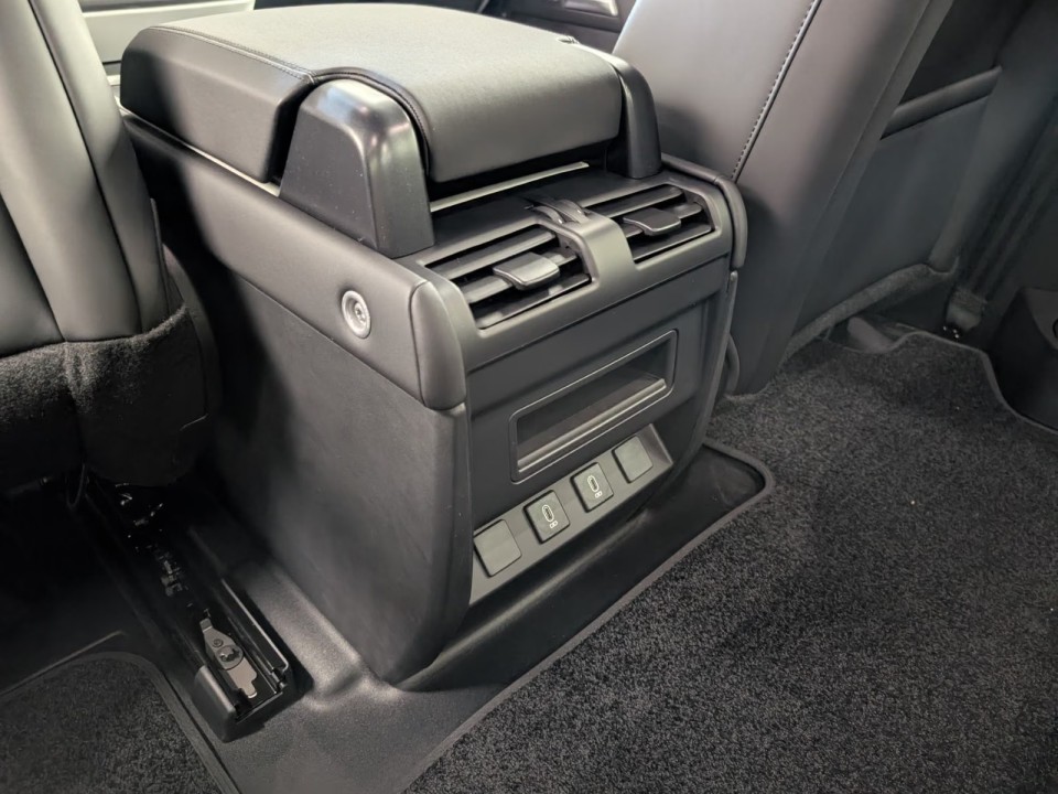 Land Rover Defender 90 D200 S - foto 7