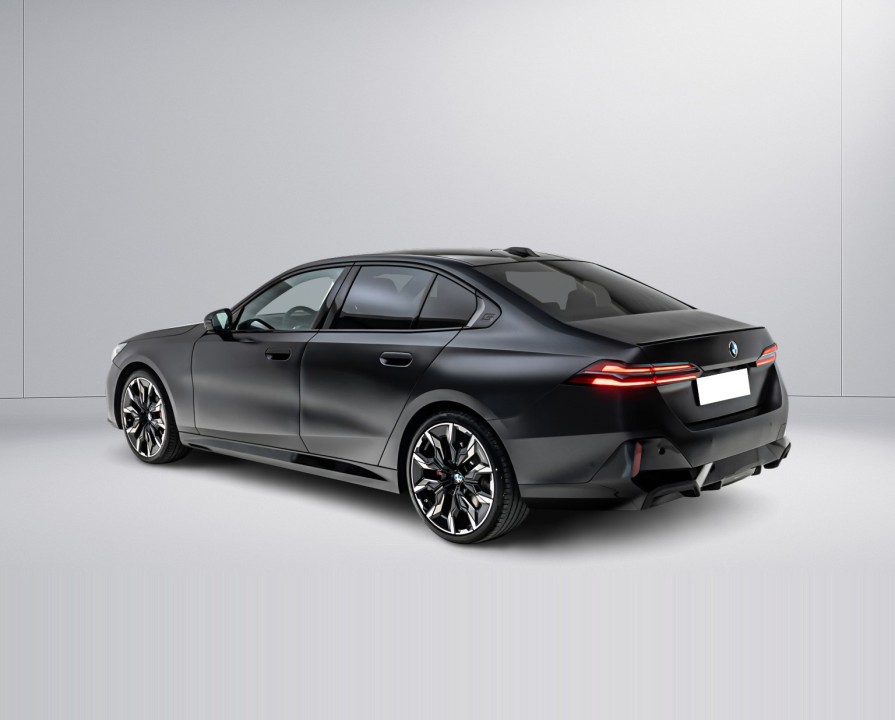 BMW Seria 5 540d xDrive M-Sport (5)