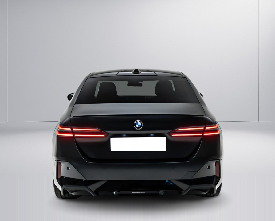 BMW Seria 5 540d xDrive M-Sport (4)