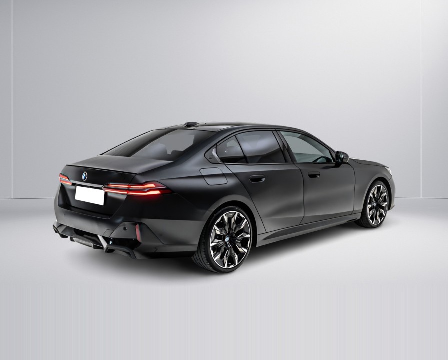 BMW Seria 5 540d xDrive M-Sport (3)