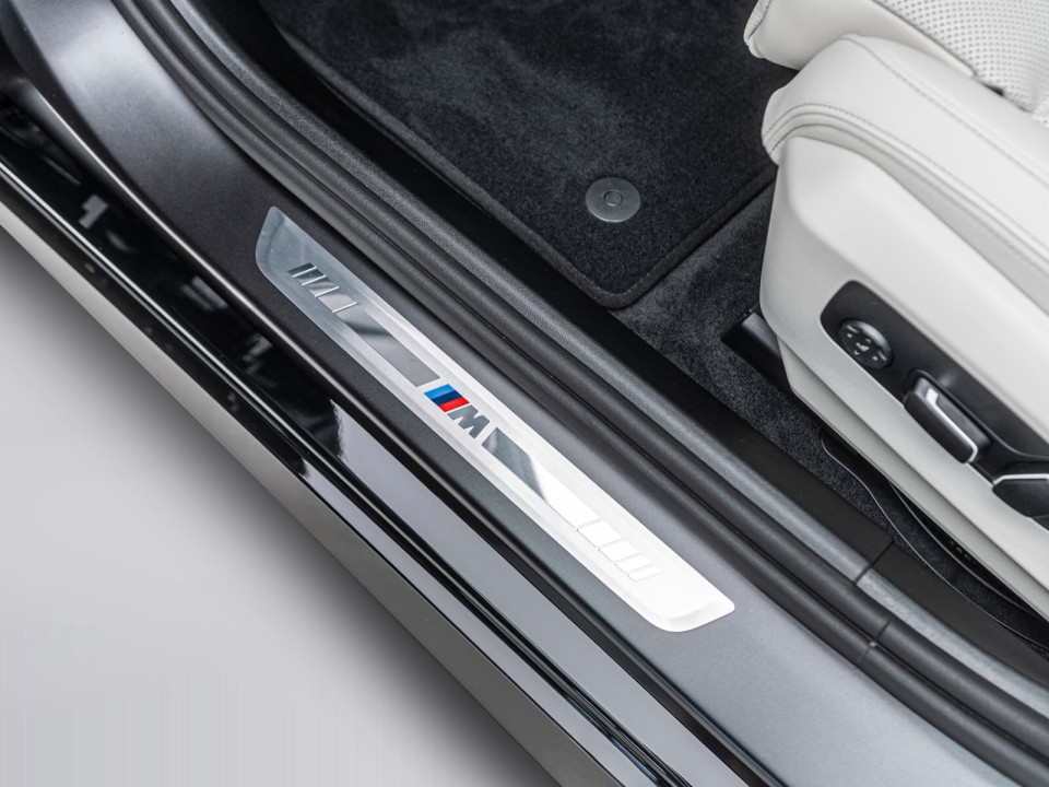 BMW Seria 5 540d xDrive M-Sport - foto 35