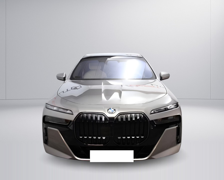 BMW Seria 7 740d xDrive M-Sport (2)