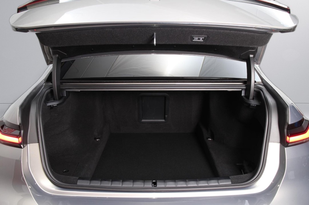 BMW Seria 7 740d xDrive M-Sport - foto 43